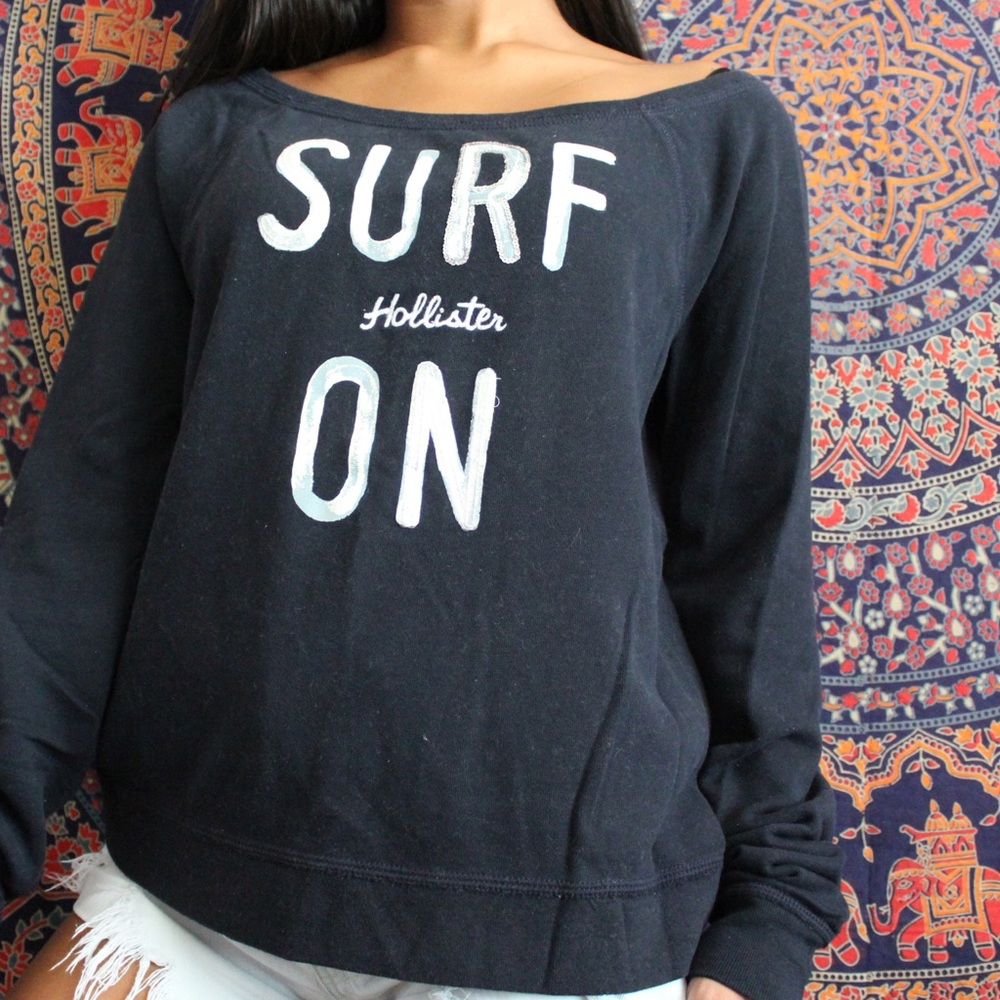 Navy blue crewneck sweatshirt